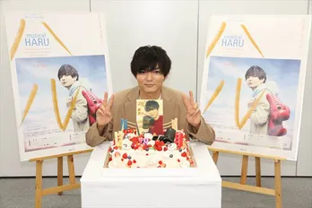薮宏太、ミュージカルに備えて現在食事制限中! 20代最後となるバースデーもお祝い!!