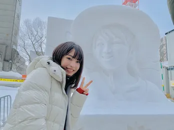 広瀬すず、“なつ”の雪像に天使の笑顔「とってもうれしく思っています」