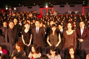 バナナマン・日村勇紀は映画「インシテミル」の撮影現場で仲間外れに遭っていた!?