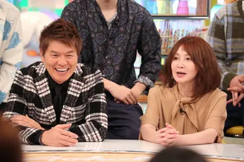 ヒロミ&YOU、“鼻からいちごミルク”で話題のASMRに挑戦!