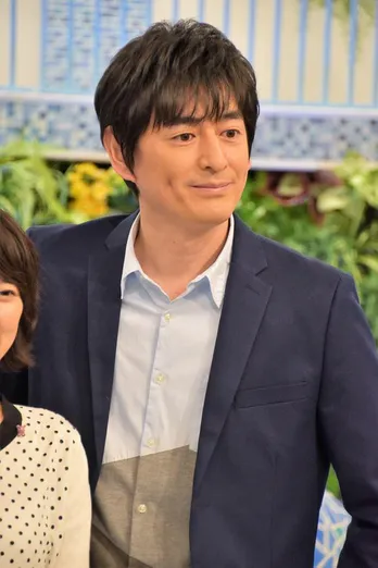 生田斗真、博多華丸・大吉と“天狗倶楽部エール”生披露!「キャー!!朝から三島天狗よ!!」