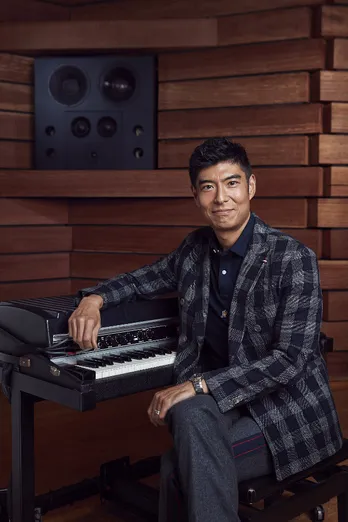 高嶋政宏、MCを務める音楽番組は「“プロによるプロのためのプロの番組”」