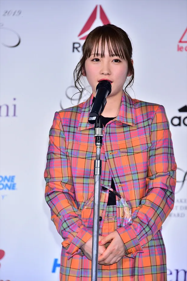 「スニーカーベストドレッサー賞 2019 授賞式」に出席した川栄李奈