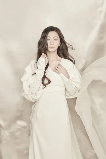 倉木麻衣が金髪ボブで踊るMVが公開!「新たなチャレンジとなりました」