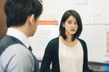 山崎紘菜「―QUEEN」で山本耕史演じる次期首相候補の妻に