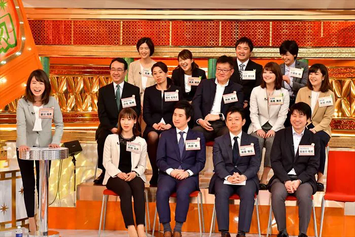 【写真を見る】TBSの現役報道記者14人が総出演！　上田晋也の巧妙なトークに記者たちもリラックス