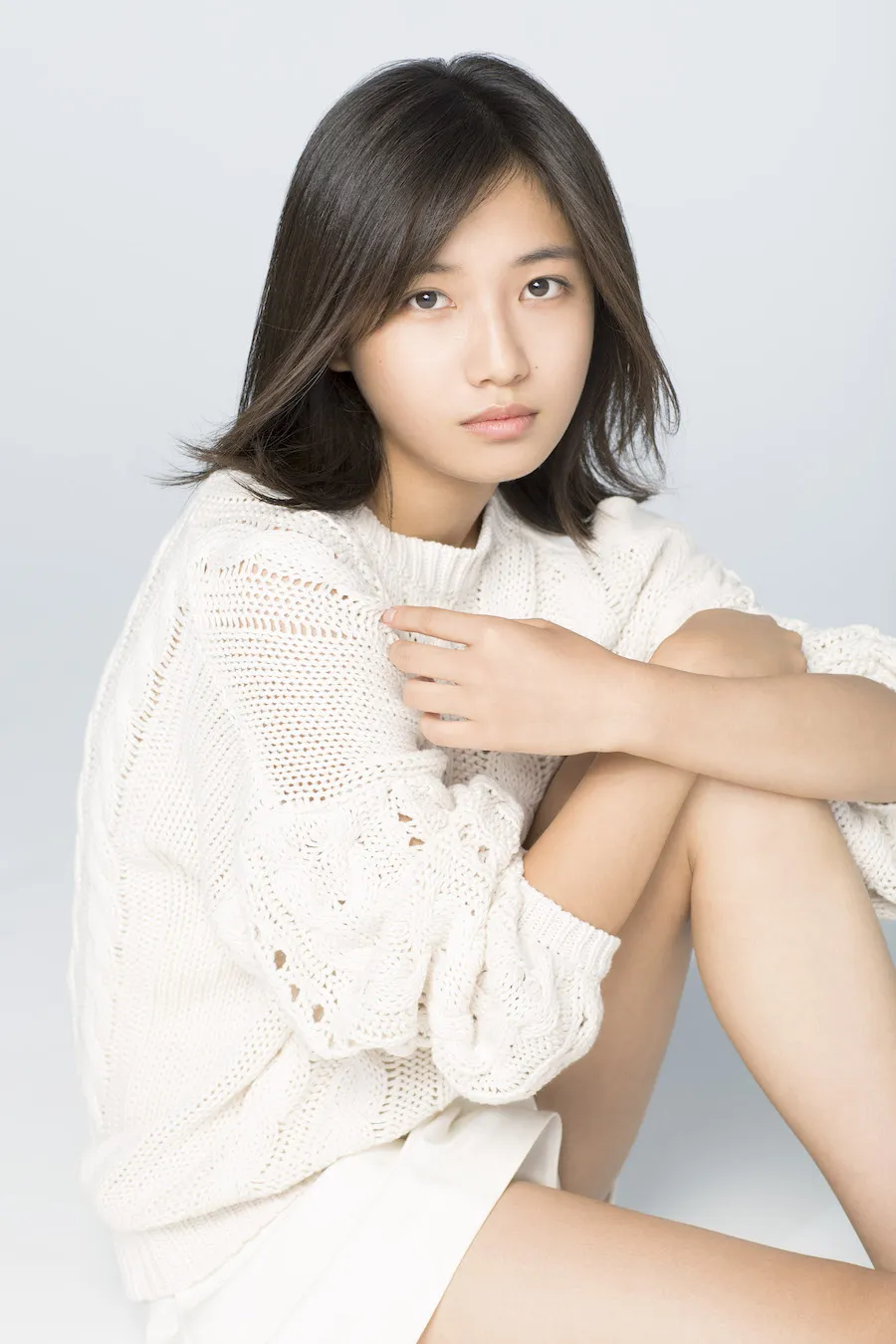 少女　写真集 画像・写真 「中学聖日記」で話題の美少女・小野莉奈の1st写真集が発売決定！ 先輩・有村架純も「見守っていたい」(2/6) | WEBザテレビジョン