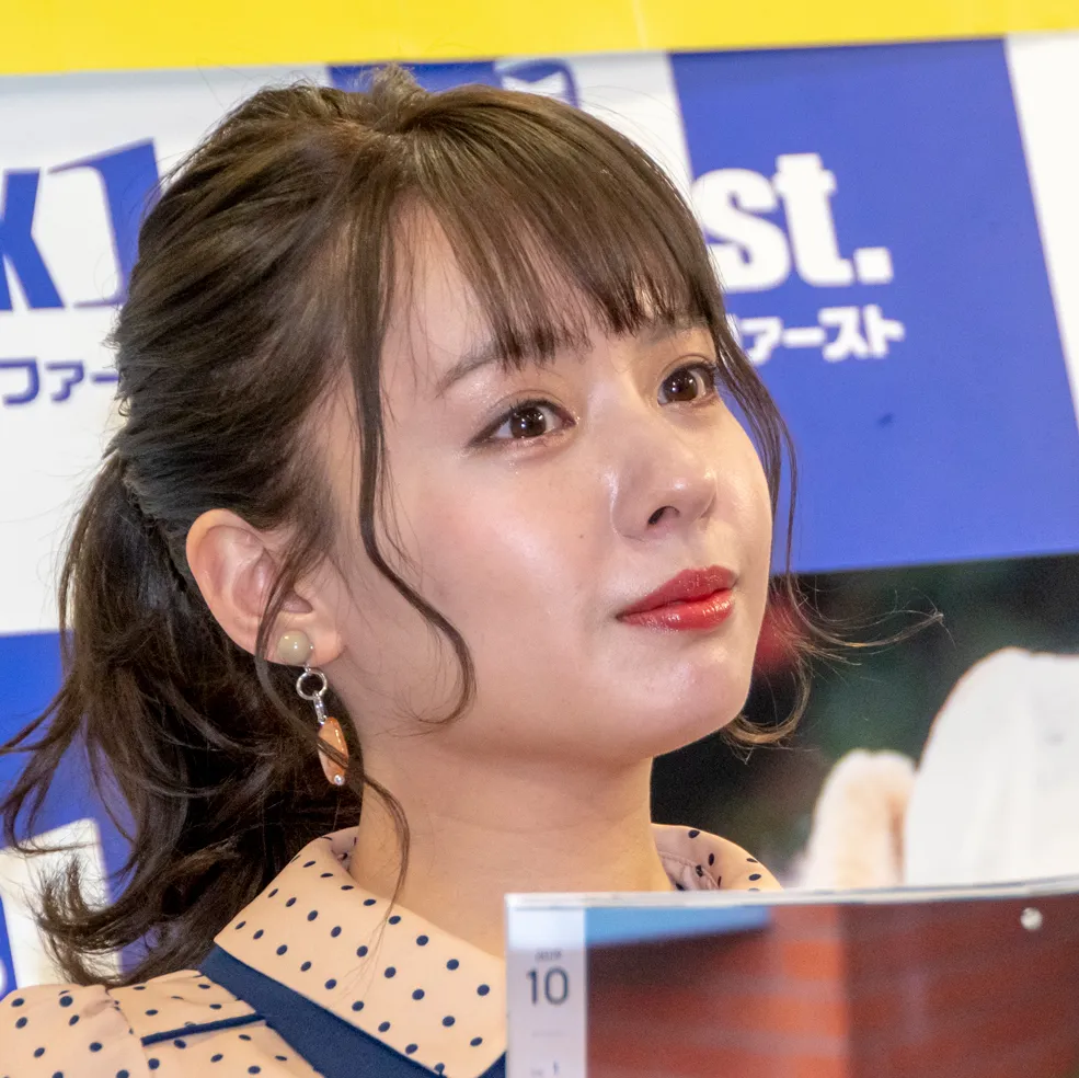 『山田菜々カレンダーブック 2019.04-2020.03』(ワニブックス)発売イベントより