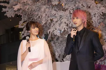 横浜流星“ユリユリ”の長~いハグに大反響! 深田恭子の手を引き寄せ…【視聴熱ウィークリーTOP3】