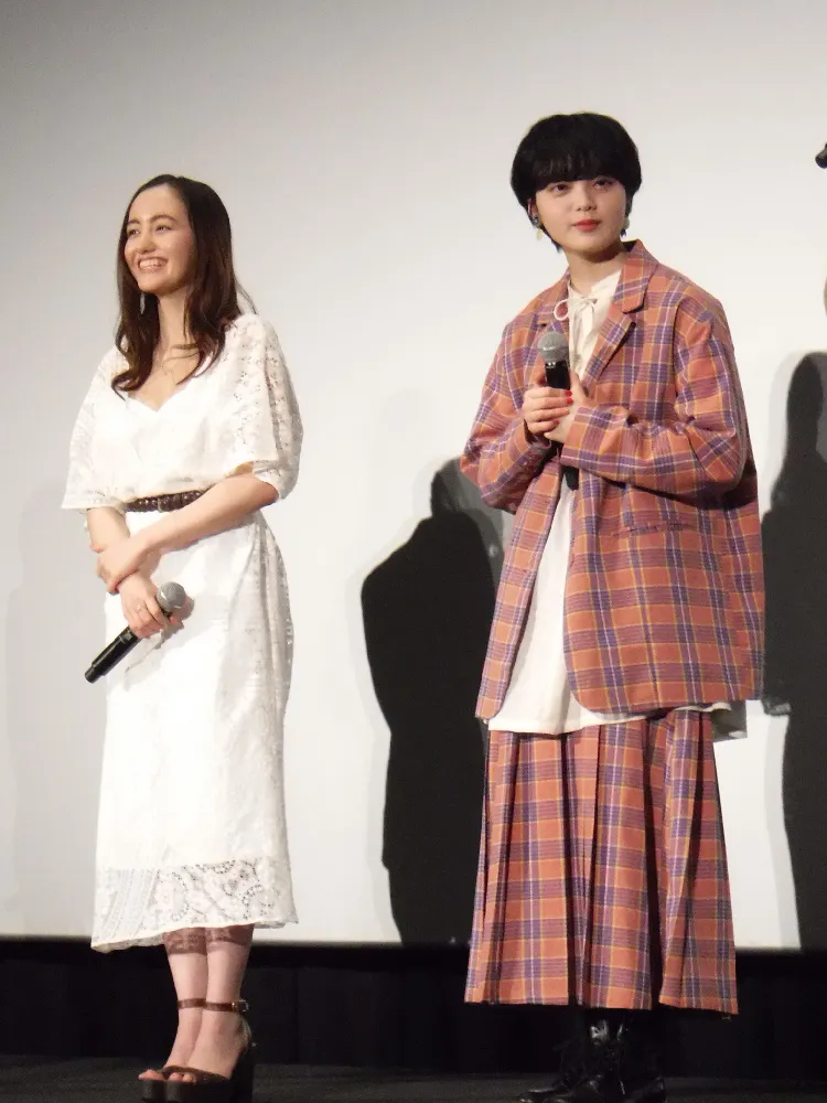 映画「響 -HIBIKI-」で「第42回 日本アカデミー賞」新人俳優賞を受賞した平手友梨奈（写真右）