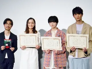 平手友梨奈らが映画「響 -HIBIKI-」のスペシャルトークショーに登壇! 月川翔監督からサプライズ演出も