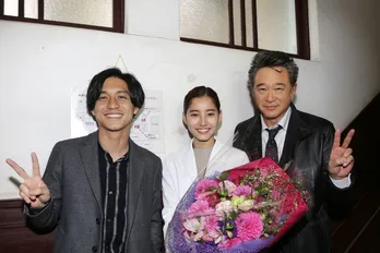 新木優子、月9「トレース―」クランクアップ 2クール連続出演で「本当に充実した4カ月間」