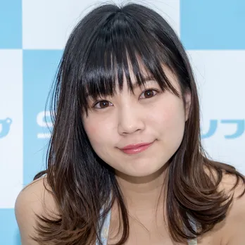 グラドル那珂川もこ「先生のためにメード服を」