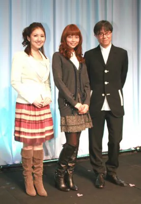 トークショーを行った青木真麻、相武紗季、沢田康彦（写真左から）
