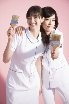 中条あやみ＆水川あさみ＆小瀧望のポスター撮影に密着＜白衣の戦士！現場リポ＞