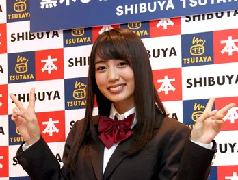 “神的美少女”黒木ひかり「おバカキャラが…」高校留年を告白