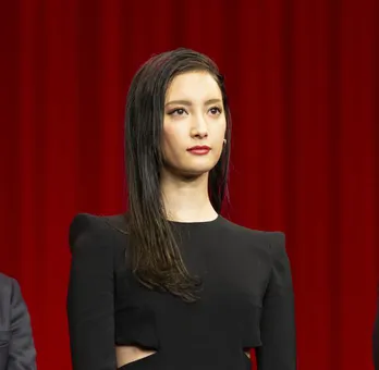 菜々緒、至近距離の圧倒的“美顔”ショットに称賛殺到!!「惚れ直しました」