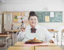 マツコデラックスがCMで初の女子高校生役に！