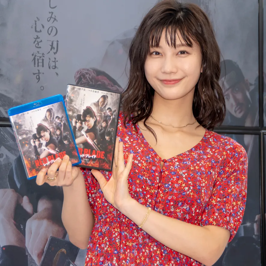 Blu-ray＆DVD「レッド・ブレイド」発売イベントに出席した小倉優香