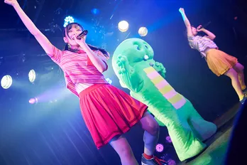 ガチャピンがアイドルに! 神宿の“レンタル緑”としてパフォーマンス!!