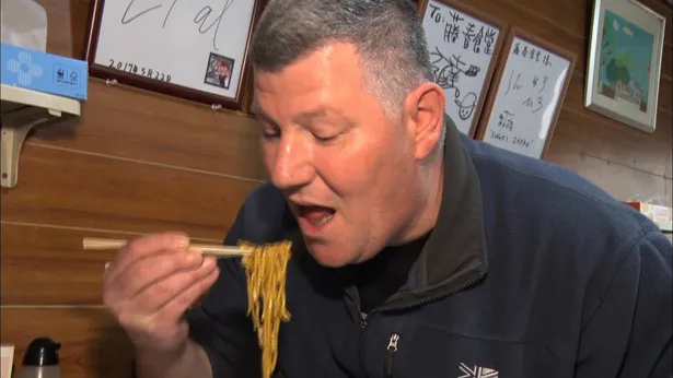 99回目の放送となる今回は、焼きそばをこよなく愛するハンガリー人男性の「日本で本物の焼きそばを食べたい！」という夢をかなえる
