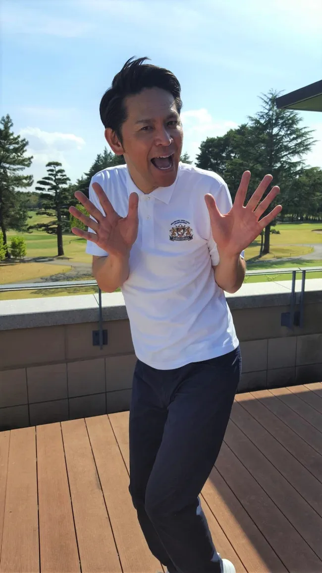 岡田圭右が「第51回ダイヤモンドカップゴルフ」の大会アンバサダーに就任。スペシャルリポーターや、ホールアウト後のインタビューに挑む