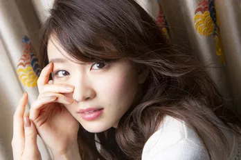 直前までトイレに!? 岡崎紗絵、初出演ドラマの“顔合わせ”でド緊張