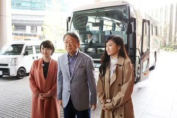 小島瑠璃子が平成から令和へ「時代またぎ」の瞬間を迎えた街に飛び出す