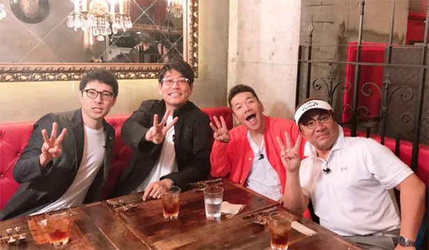 「上田ちゃんネル」第300回まであと3回ということで、レギュラーの4人・浜ロン、古坂大魔王、上田晋也、桐畑トール(写真左から)