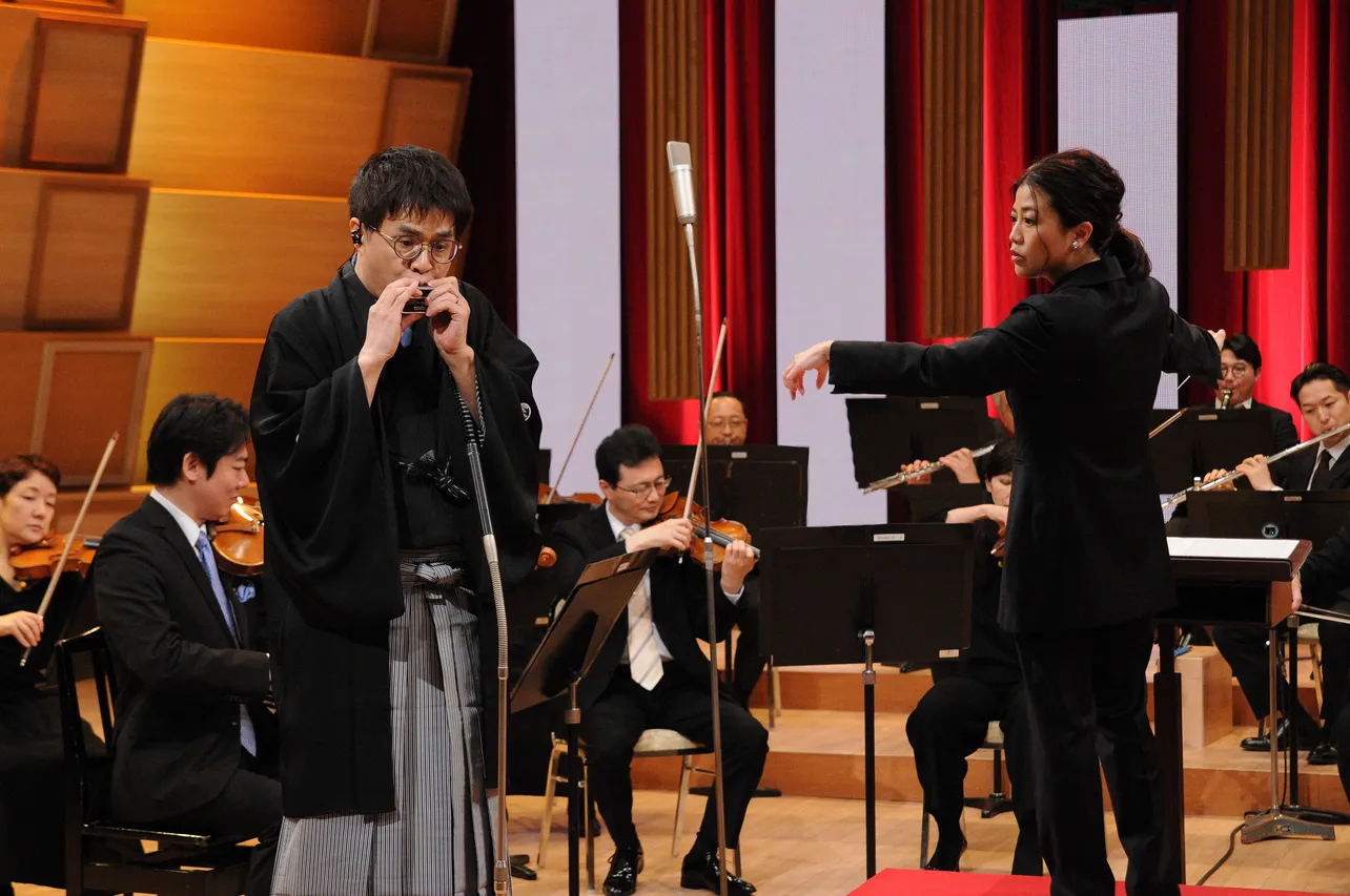 「プレバト!!ザ・1か月」の「クラシック演奏」で、キャリア歴10年のハーモニカを披露する立川志らく