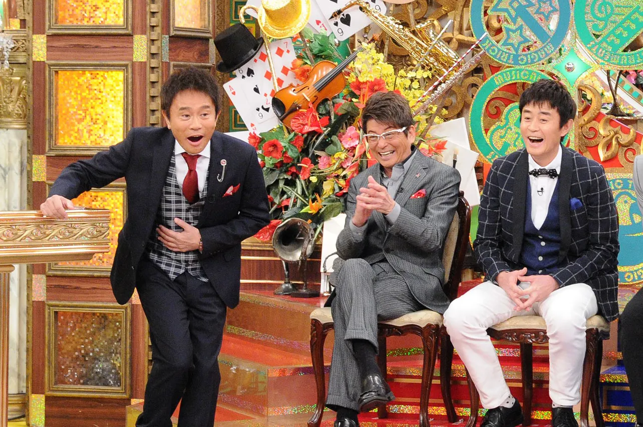 「マジックの才能査定」にはキャリア40年の哀川翔、生放送番組で 9年間マジックを披露している野々村真が参戦