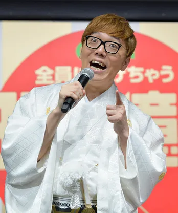 HIKAKIN、振り袖姿の今田美桜に衝撃「顔の大きさが僕の3分の1くらいしか…(笑)」