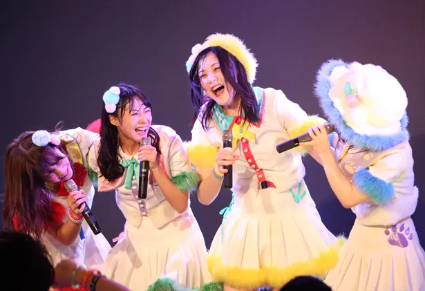 “動物園系アイドルユニット”のキャンディzooが「キャンディzoo6周年記念ワンマンライブ」を開催した