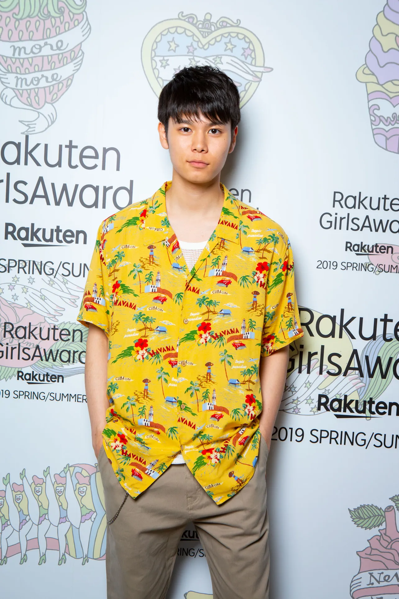 「Rakuten GirlsAward 2019SPRING/SUMMER」に出演した、注目若手俳優の萩原利久