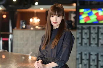 宮本茉由、斎藤工とのキスシーン前には“自主練”も「ドキっとさせられるように…」<東京独身男子>