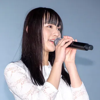 浅川梨奈、テストの段階で「どうしよう、泣いちゃった」