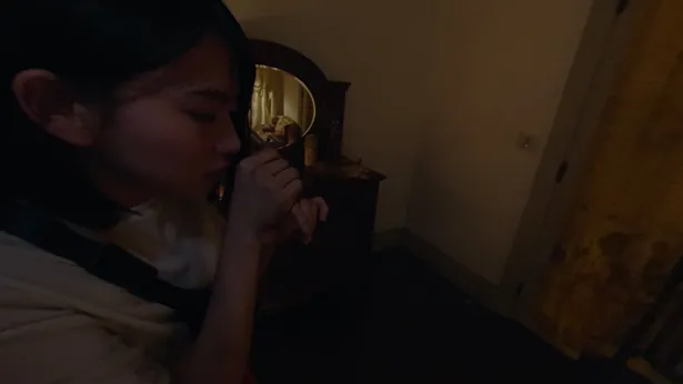 山田杏奈と共に、洋館からの脱出を目指すVR対応動画