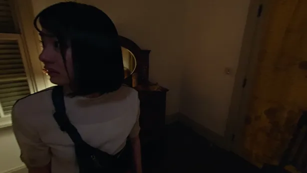 山田杏奈と共に、洋館からの脱出を目指すVR対応動画