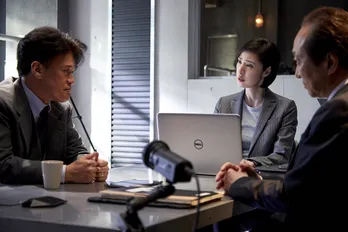 <緊急取調室>橋本じゅんらが舞台さながらの取り調べ劇を披露!「もっと取り調べられていたかった」