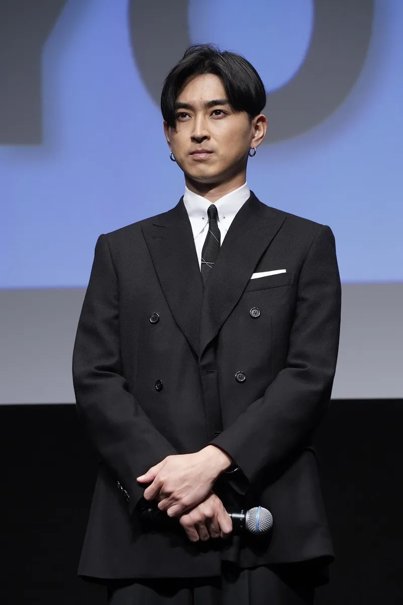 【写真を見る】「俺、明るい変態だから」と爽やかに言い切る松田翔太