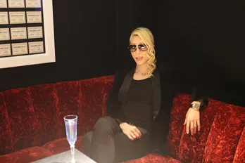  「前世で星でも救ってんじゃない？」カリスマホスト・ROLANDに60日間密着！