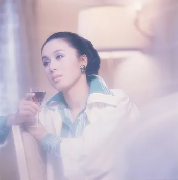 <試写室>「ちあきなおみ 再び始まる歌姫伝説」圧巻の歌声に誰もが鳥肌