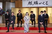 共演者たちに褒めちぎられ、タジタジの長谷川博己
