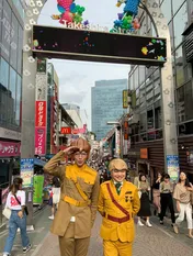 加藤諒、竹下通りで"フェロモンキャンディ"を販売「糖分とってますか?」