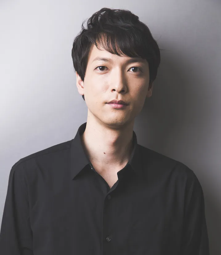 舞台やドラマで活躍する永岡卓也が、主役の魚脇タイを演じる