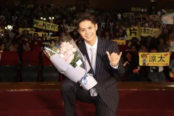 「きみと、波にのれたら」上海映画祭でアニメ最高賞に!主演の片寄涼太、観客のリクエストでアカペラ披露