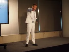 大物サッカー選手(!?)サプライズ登場も「お前かい!」上田晋也がツッコミ