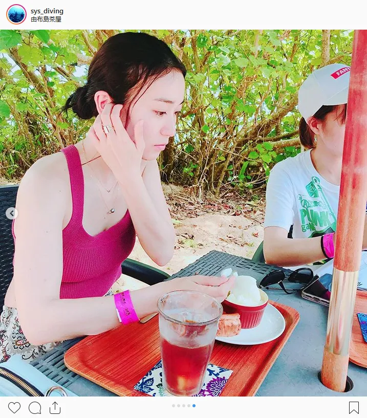 ※画像は秋元才加・大島優子・宮澤左江(sys_diving)Instagramより