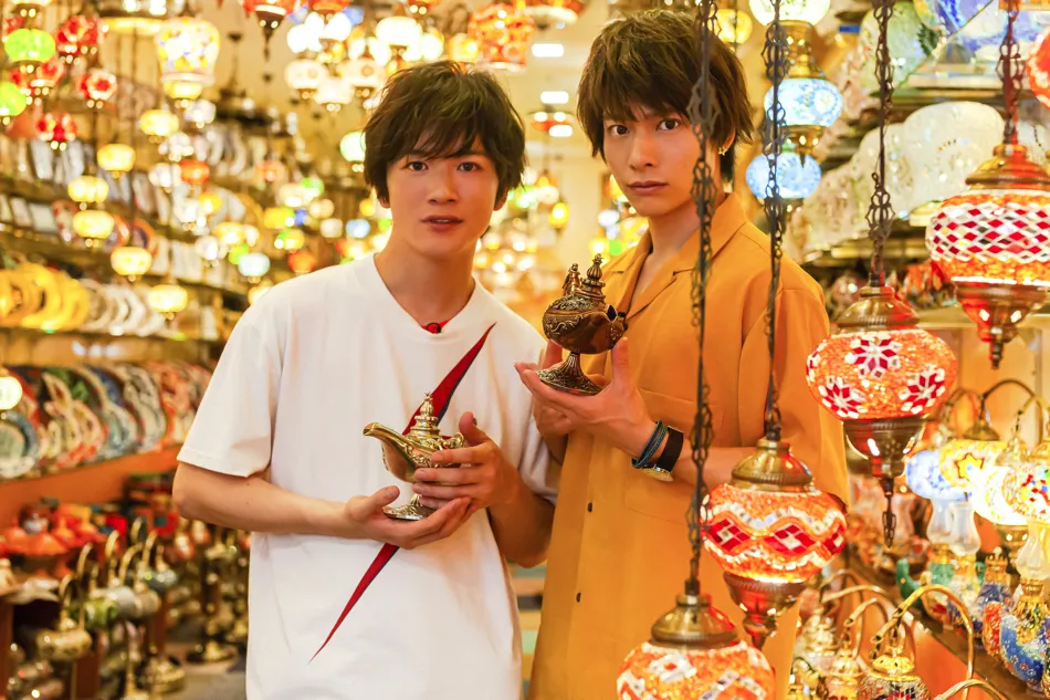 若手人気俳優が世界を旅するドキュメンタリーシリーズの第6弾「俺旅。シーズン6」で、小澤廉と小西成弥ががシンガポールを訪問