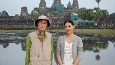 アンコール朝の謎に迫る石澤良昭氏と相沢紗世（写真左から）